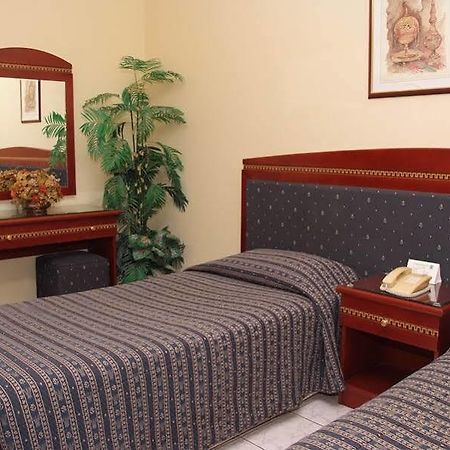 Al Sharq Hotel Apartment Sharjah Exterior photo