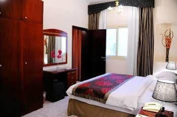 Al Sharq Hotel Apartment Sharjah Exterior photo