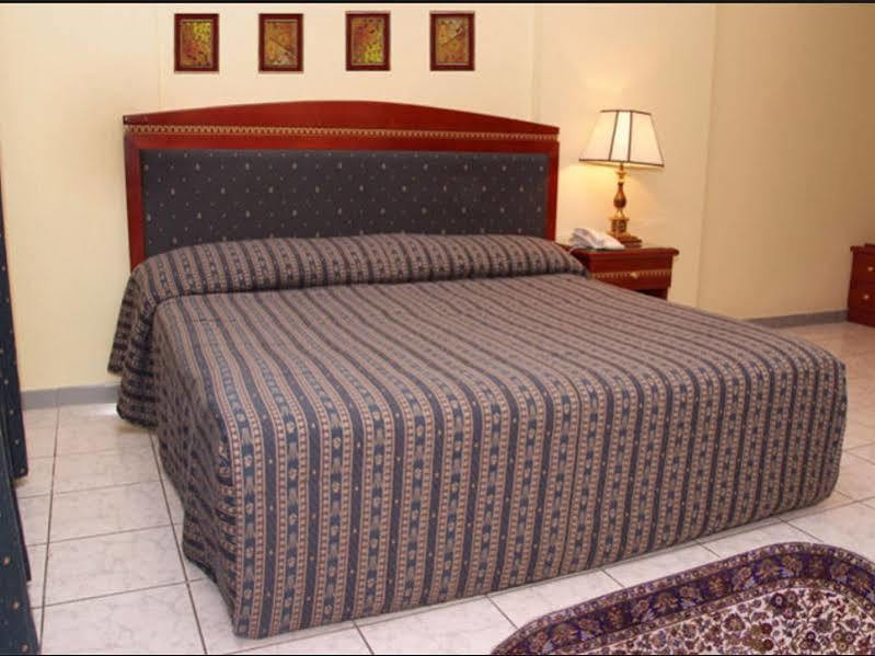 Al Sharq Hotel Apartment Sharjah Exterior photo