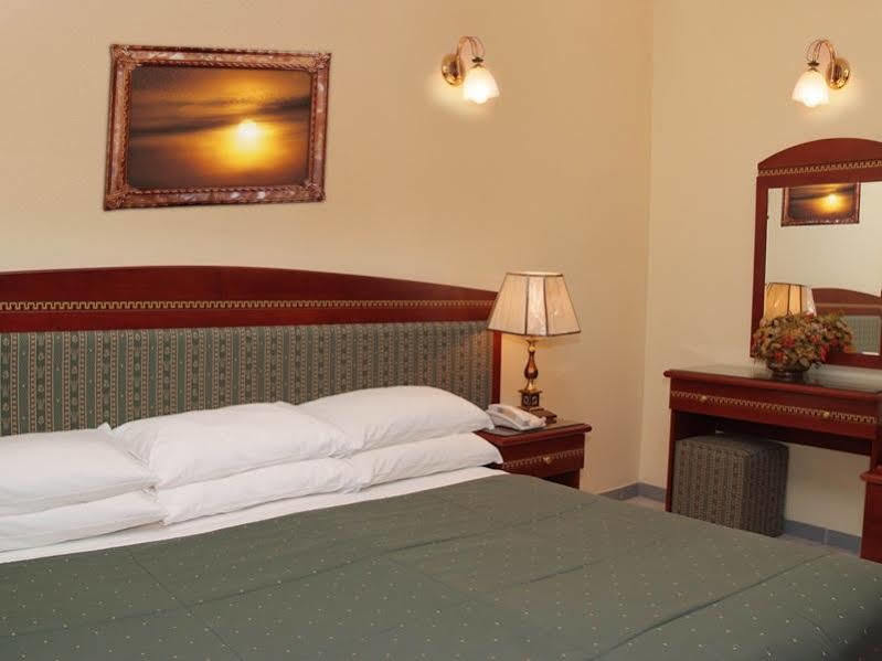 Al Sharq Hotel Apartment Sharjah Exterior photo